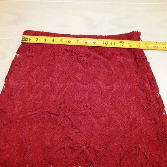 Express Red Women's lace Overlay Mini Skirt Size 6 - Picture 6 of 9